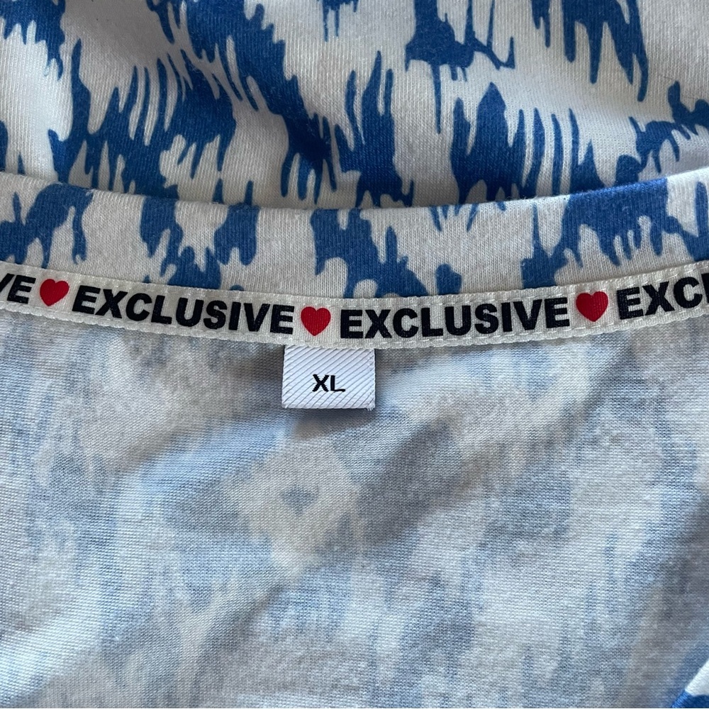 Exclusive blue and white long sleeve Top size XL - Picture 6 of 8